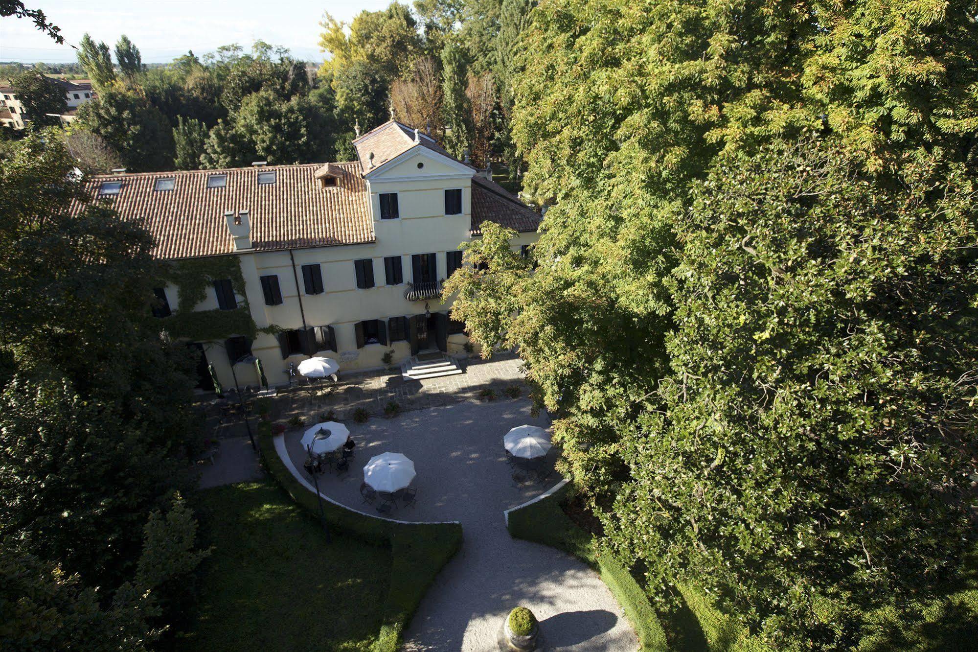 Villa Alberti โตโล ภายนอก รูปภาพ