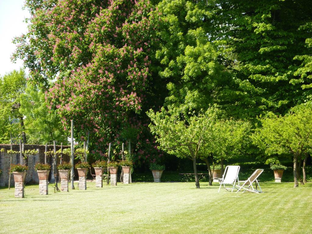 Villa Alberti โตโล ภายนอก รูปภาพ