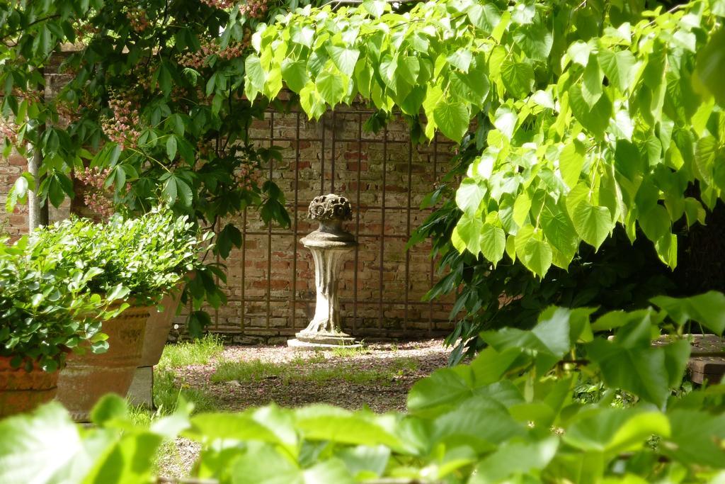 Villa Alberti โตโล ภายนอก รูปภาพ